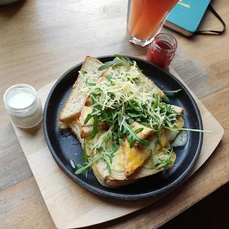 Daniel Griffin By Artery Kraków