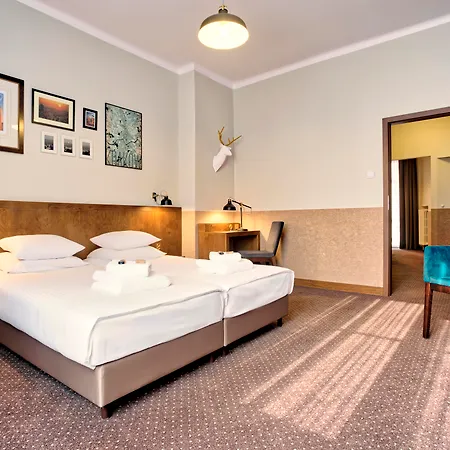 Daniel Griffin By Artery