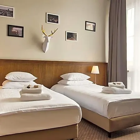Daniel Griffin By Artery Aparthotel