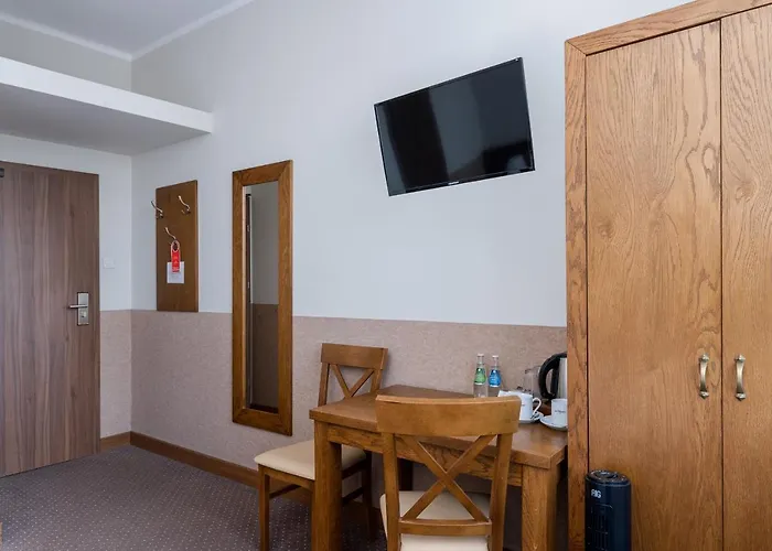 Daniel Griffin By Artery Apart Otel