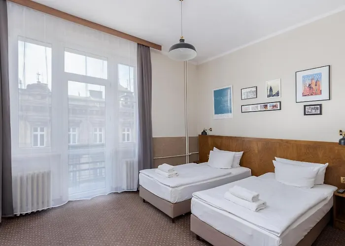 Daniel Griffin By Artery 4*