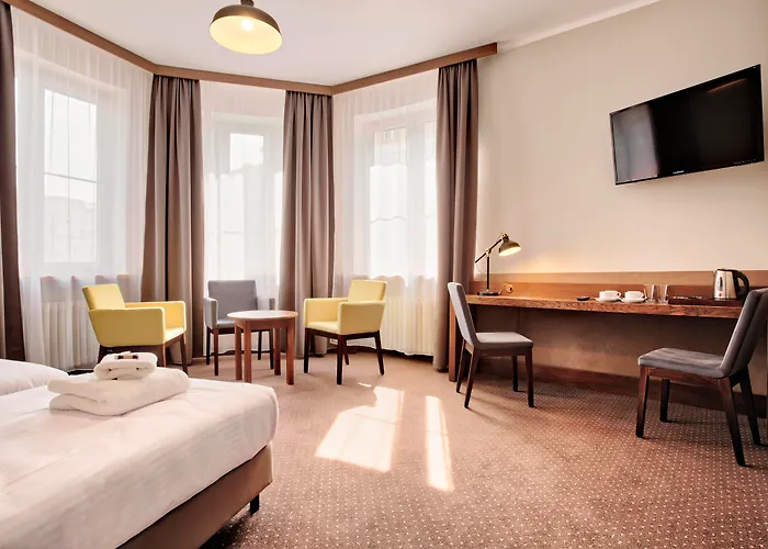 Daniel Griffin By Artery 4*