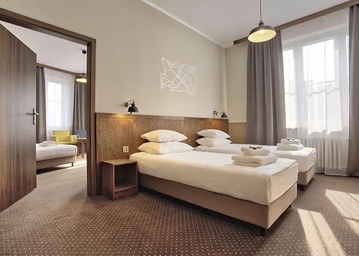 Daniel Griffin By Artery