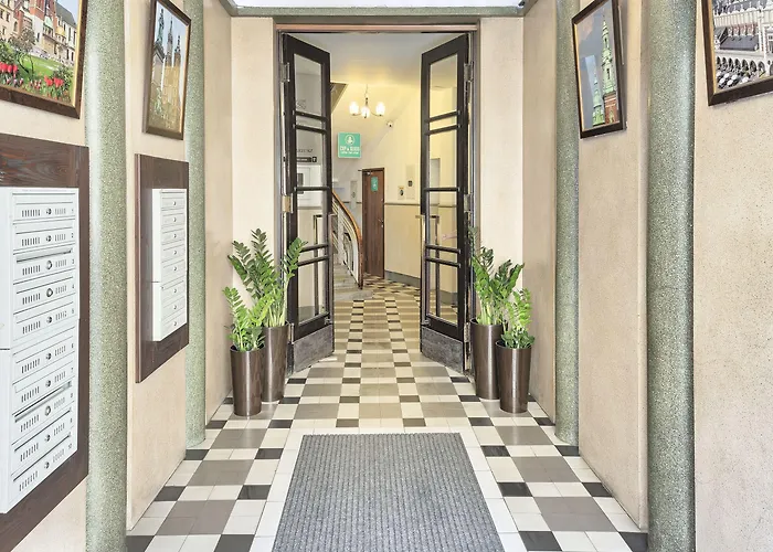 Daniel Griffin By Artery Krakow