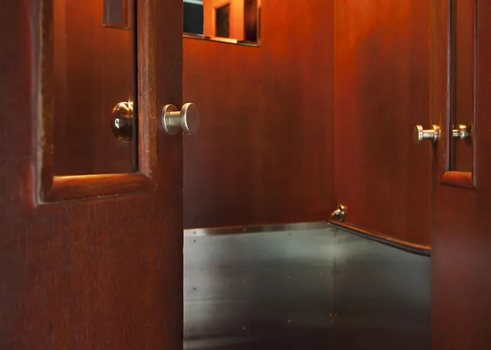 Daniel Griffin By Artery Krakau